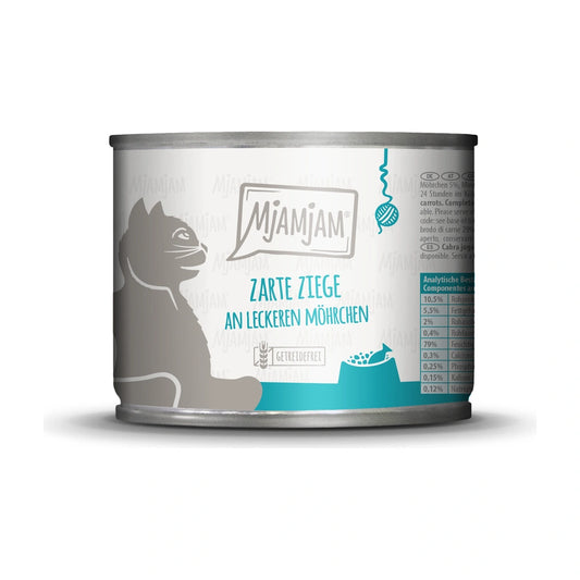MjAMjAM zarte Ziege an leckeren Möhrchen