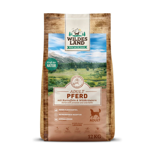 Wildes Land Pferd mit Kartoffeln
